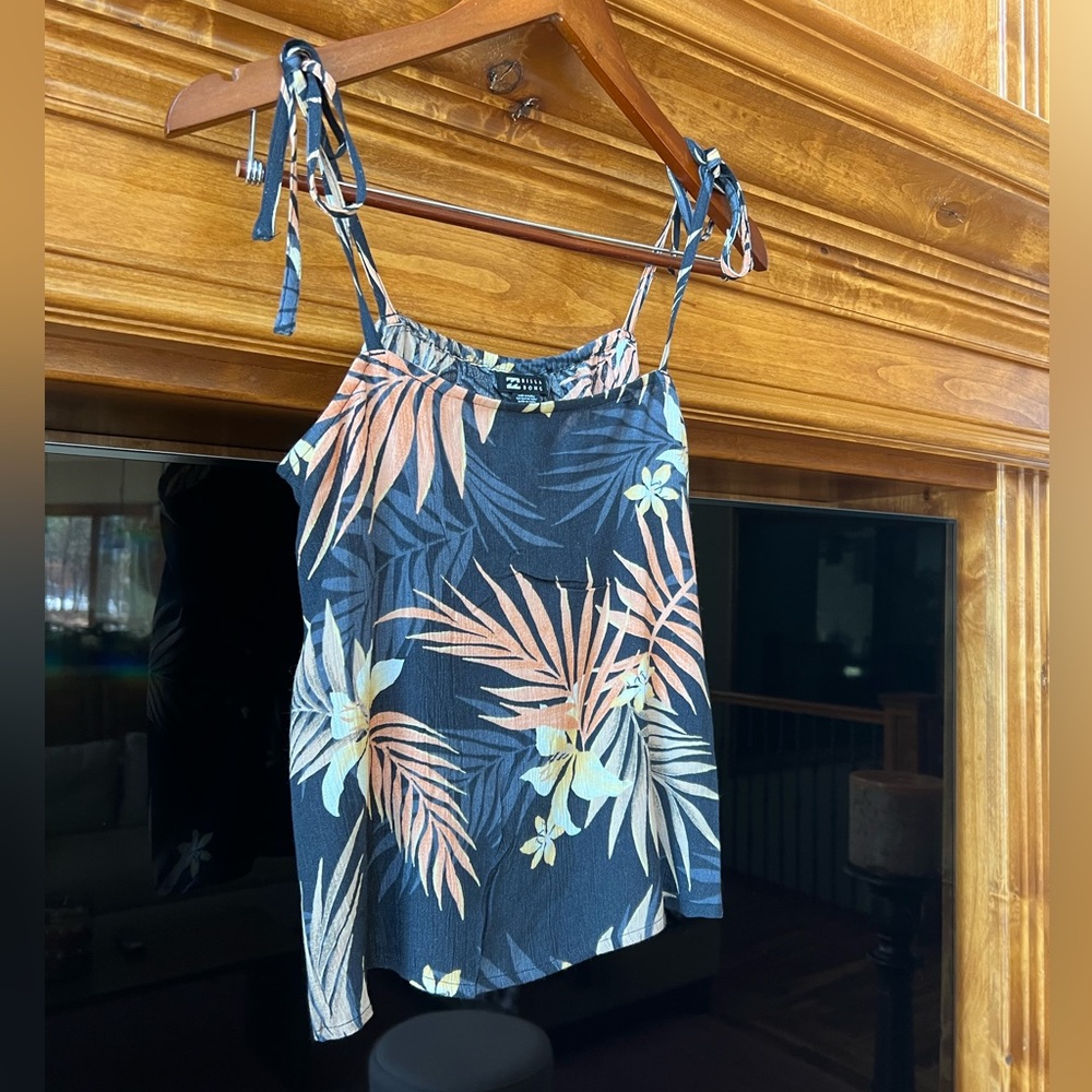 Billabong tank top